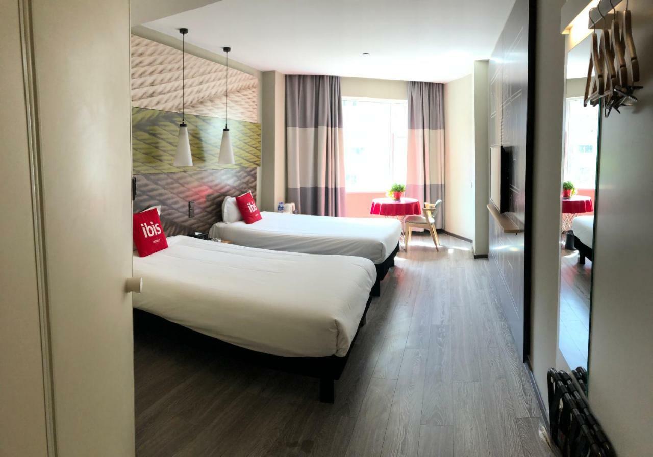 Ibis Lanzhou Train Station Hotel Exterior photo